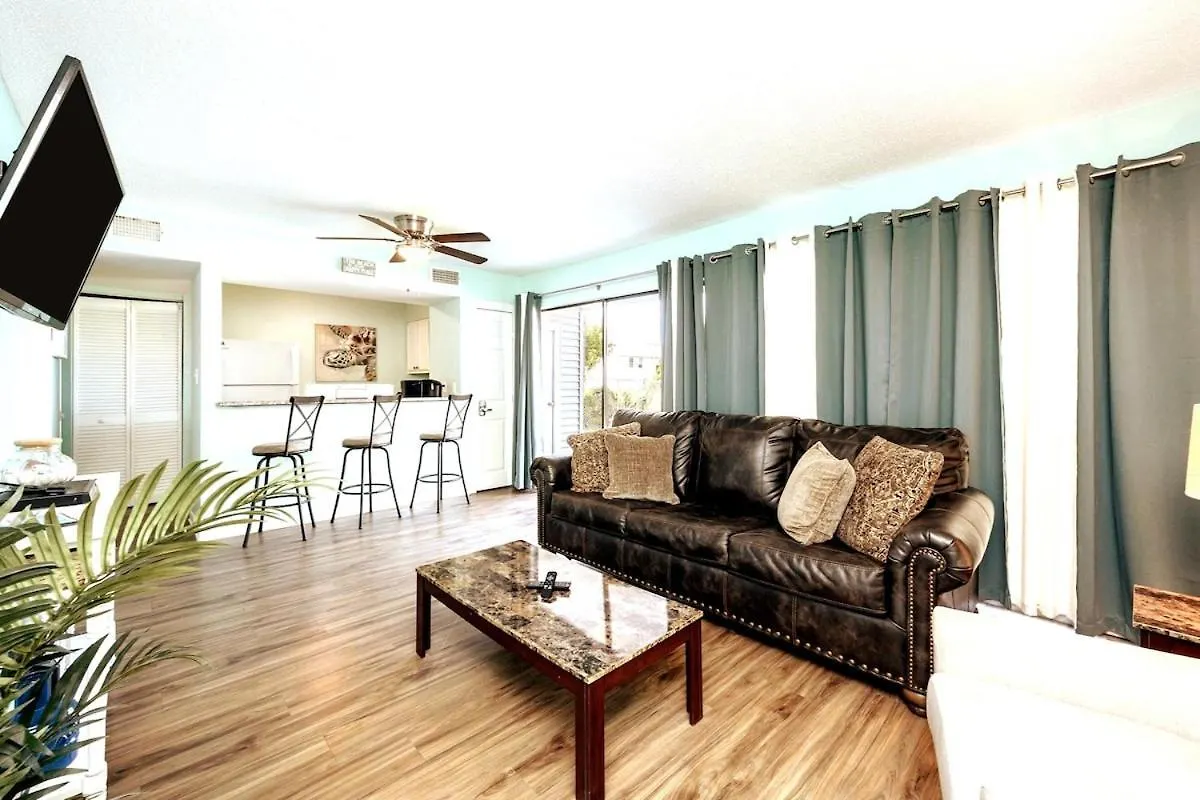 Kings Cove Central Destin 3 Community Pools location